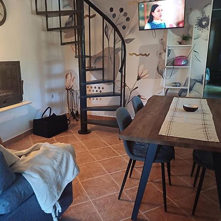 Holiday House Pulina Пунат Екстериор снимка