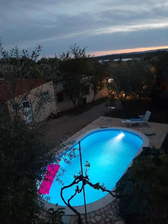 Holiday House Pulina Пунат Екстериор снимка