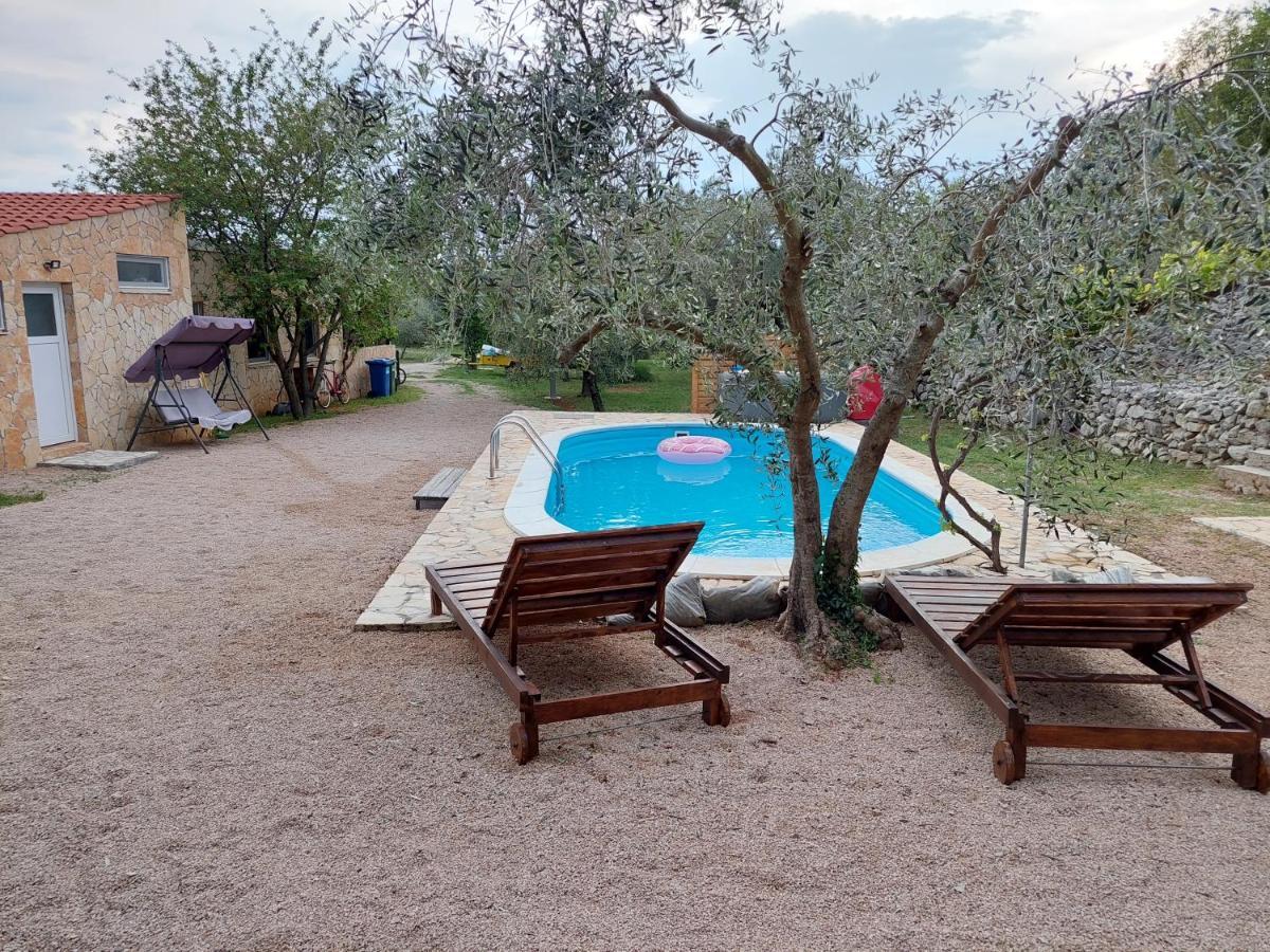 Holiday House Pulina Пунат Екстериор снимка