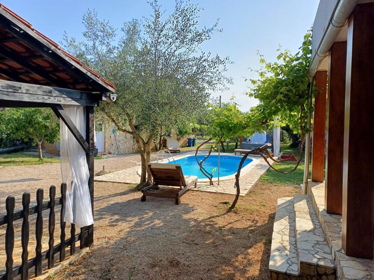Holiday House Pulina Пунат Екстериор снимка