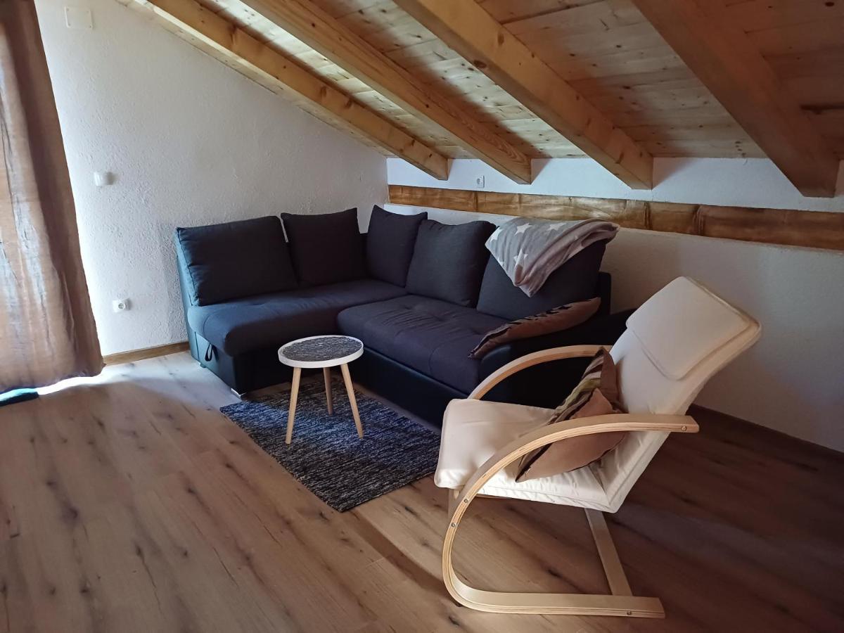 Holiday House Pulina Пунат Екстериор снимка