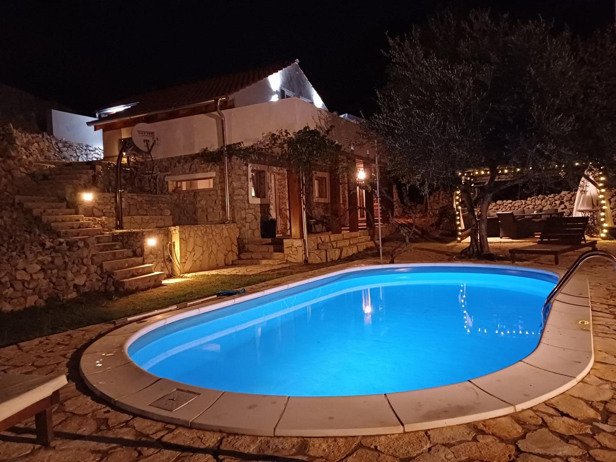 Holiday House Pulina Пунат Екстериор снимка